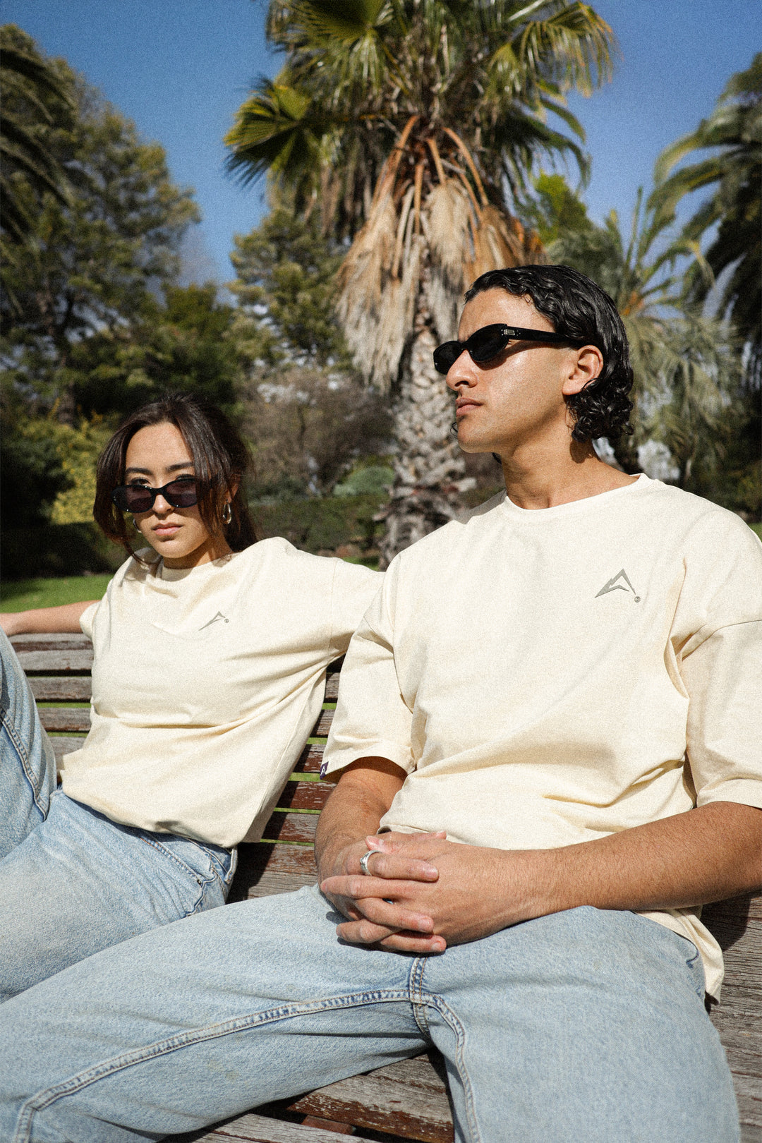 IVORY CREAM - AURORA DIVINIA T-SHIRT