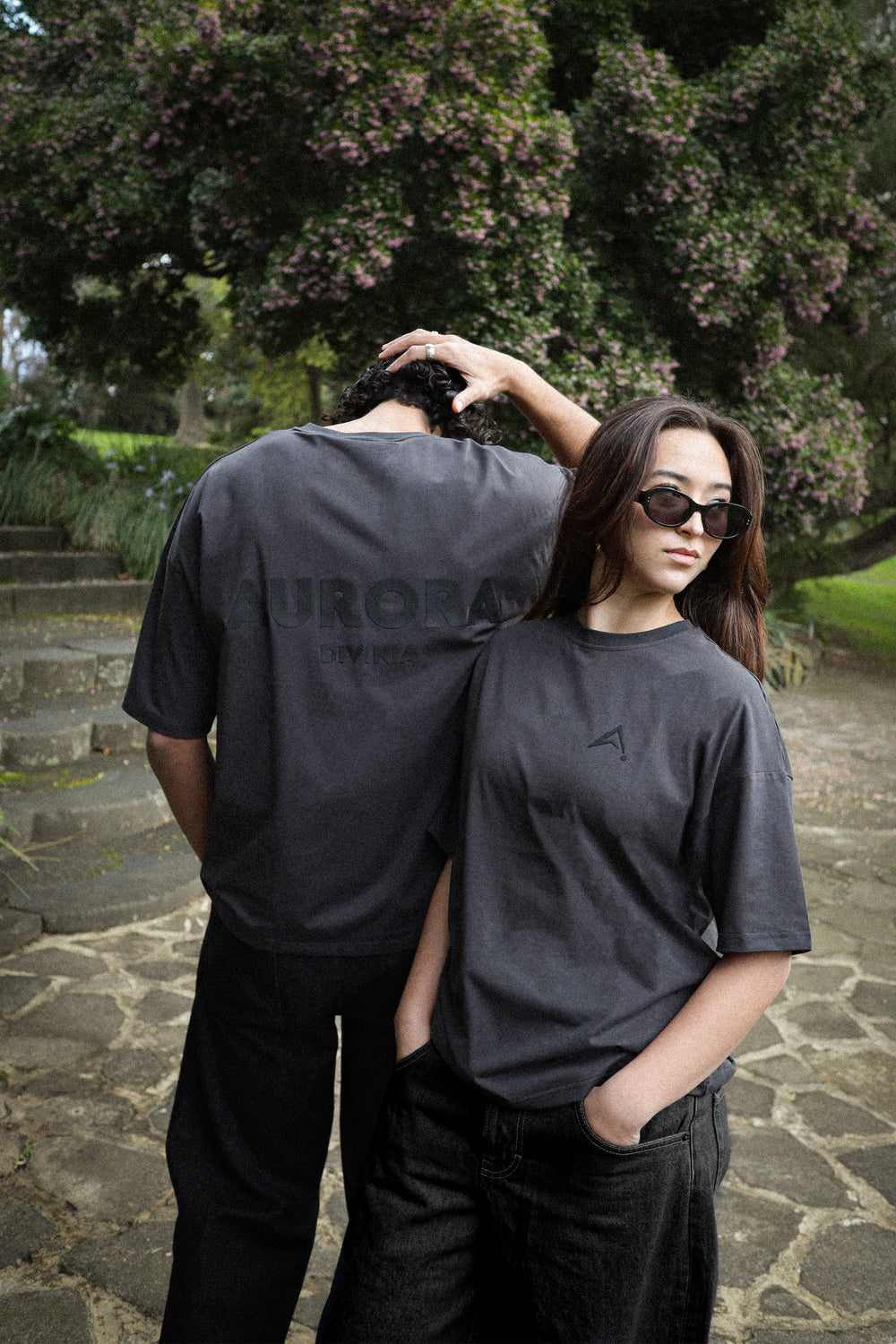 CHARCOAL GREY - AURORA DIVINIA T-SHIRT